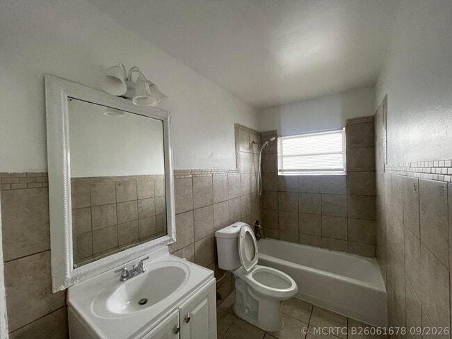 1316 NW 8th Ave Unit A