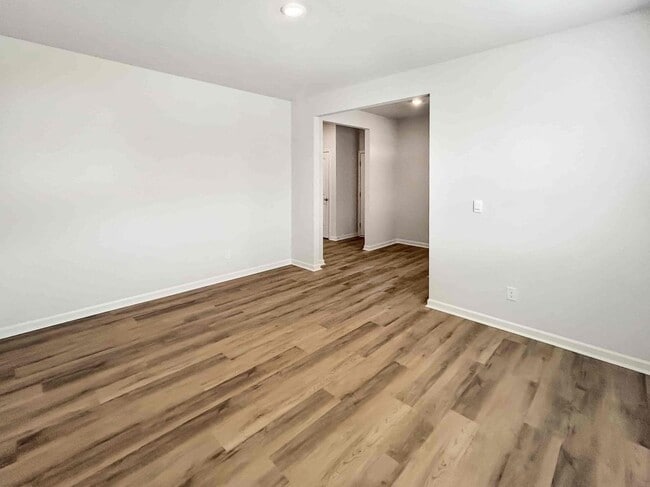 329 Creekview Wy