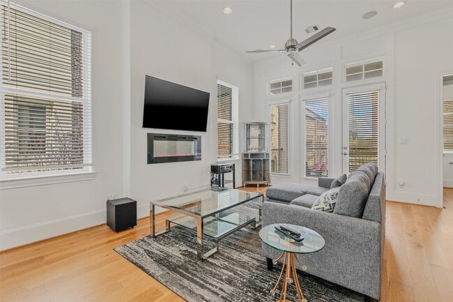 Photo - 10943 Grove Tree Ln