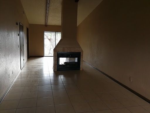 Photo - Hummingbird Unit B