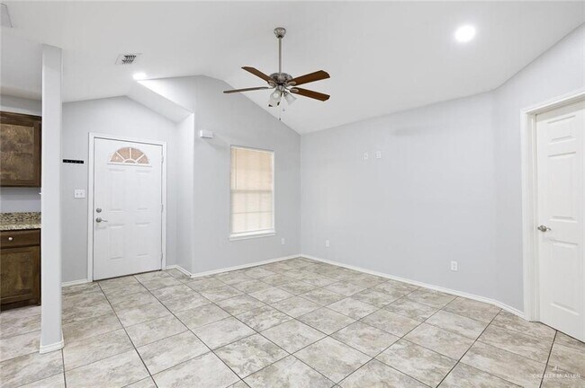 Photo - 8 5th St Unit B6