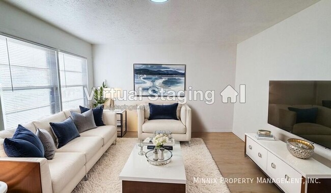 Building Photo - 5005 Avenue W Unit 8