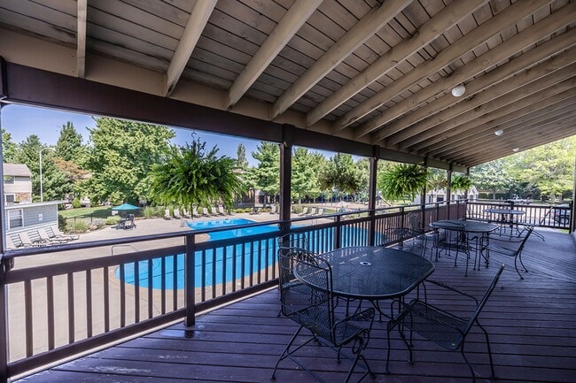 Willowood Village Apartments & Townhomes