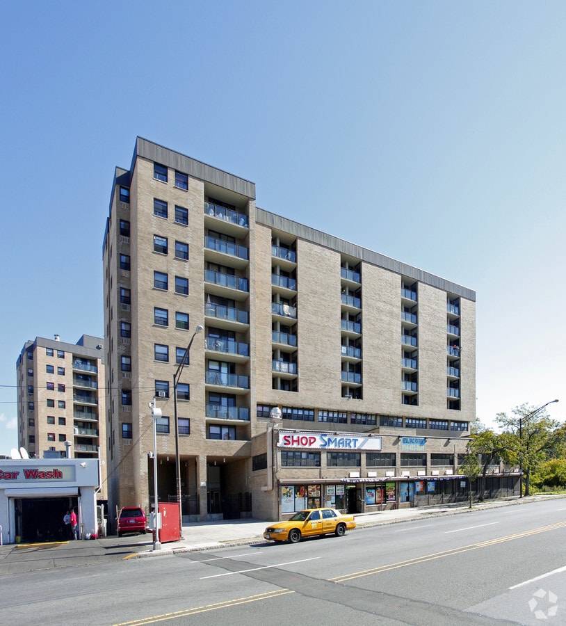 Photo - Whitney Young Manor