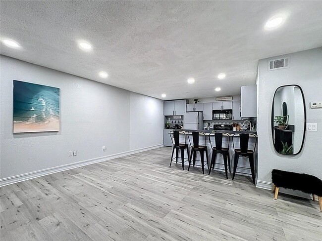 Photo - 21027 Voyager Blvd Unit 3