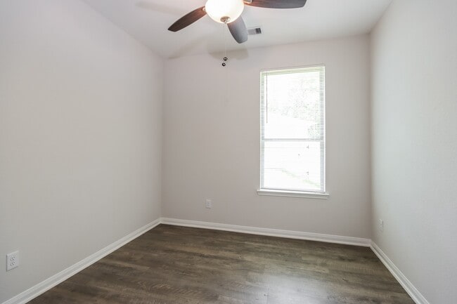 Photo - 13012 Stone Vly Wy