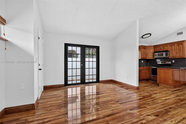 Photo - 1632 SW 19th Ter