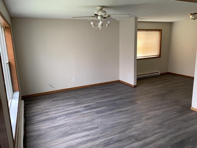 Photo - 2101 N Bryant Ave