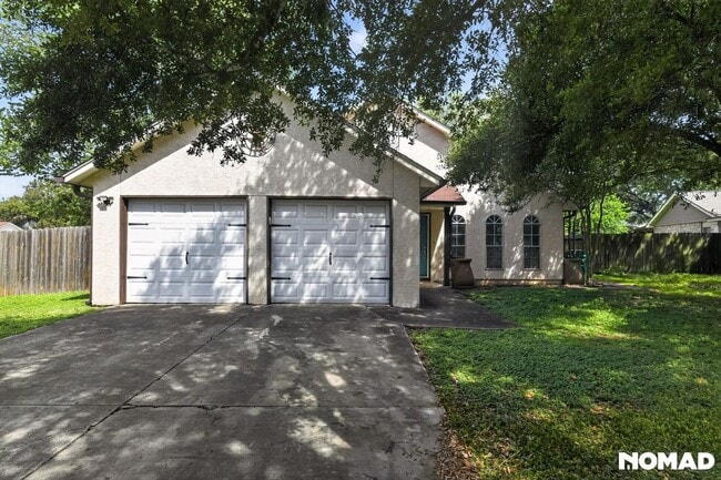 14925 Moss Glen
