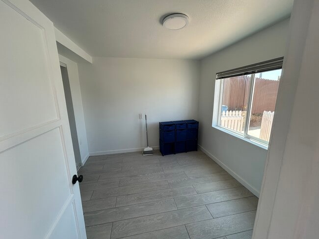 Photo - 884 Ada St Unit A lower