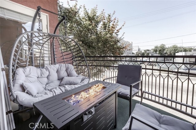 Photo - 11124 Burbank Blvd Unidad 101