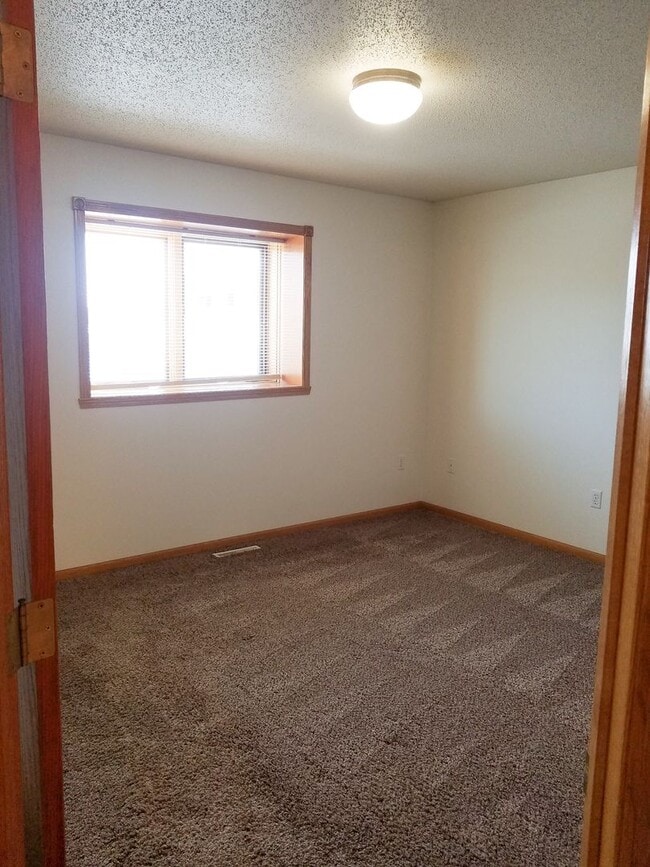 Photo - 1607 51st St SW