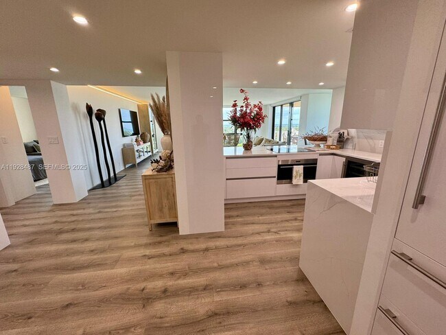 Photo - 1121 Crandon Blvd Unit E1001