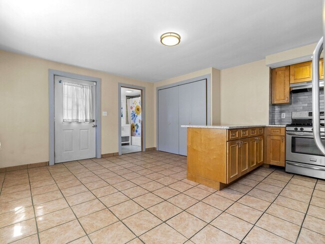 Photo - 401 Norfolk St Unit 2