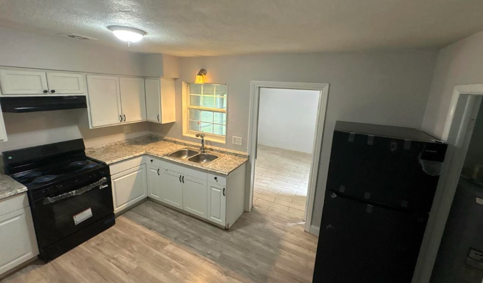Photo - 20822 SW Marine Blvd