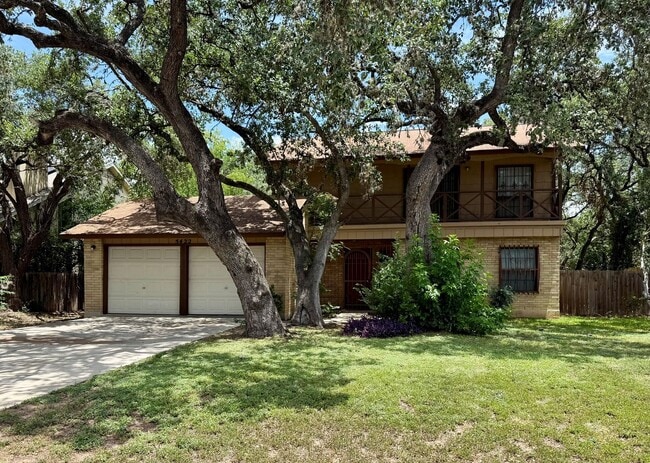 Building Photo - 3 Bedroom/2.5 Bath Silver Creek Subdivision Rental