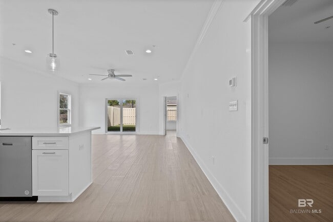 Photo - 501 Cotton Creek Dr