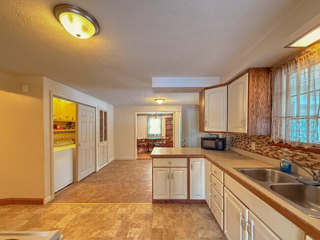 Photo - 7318 Friendsville Rd