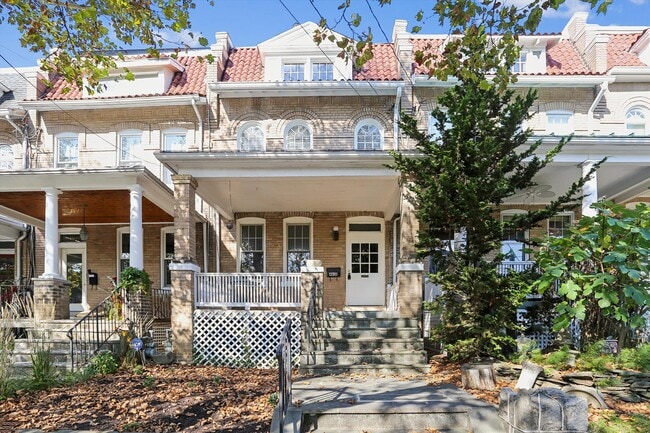 Photo - 4618 15th St NW Unidad Main house