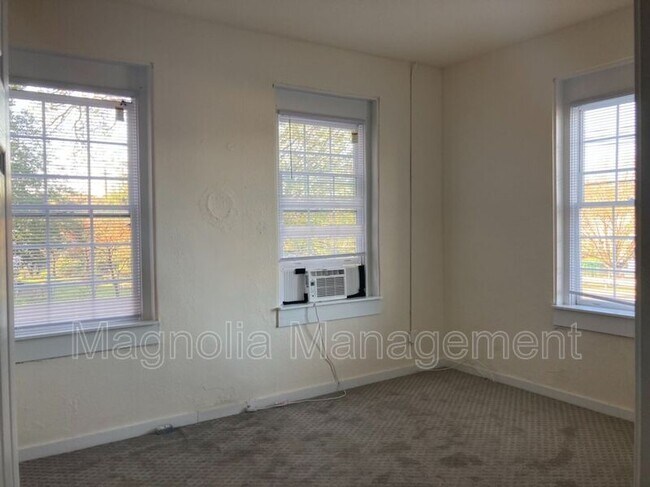 Photo - 516 N Beckford Dr Unit Apt A