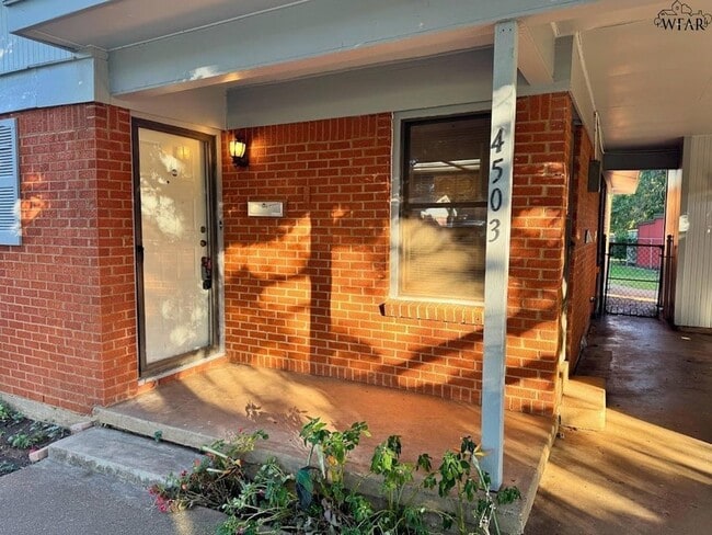 Photo - 4503 McCrory Ave