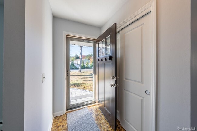 Photo - 831 Sycamore Ave