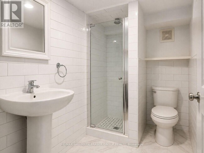 Photo - 373 Strathmore Blvd