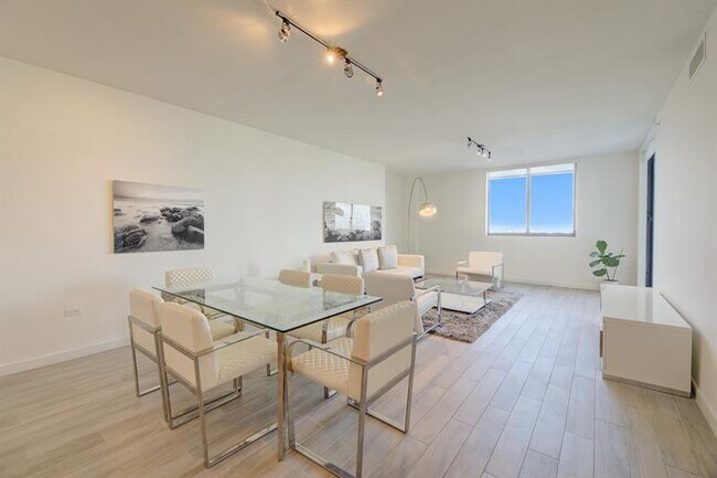 Photo - 999 SW 1st Ave Unit 2913