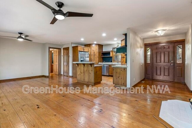 Photo - 8984 Falls Hollow Rd Casa