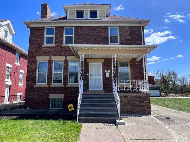 Building Photo - 216 Holbrook Ave Rental