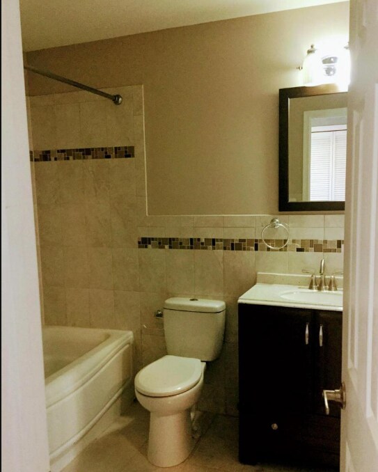 Photo - 4428 Gault Pl NE