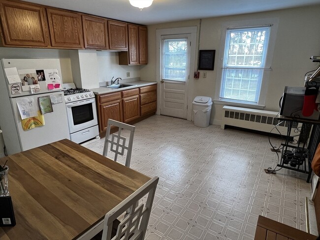 Photo - 797 Main St Unit 5