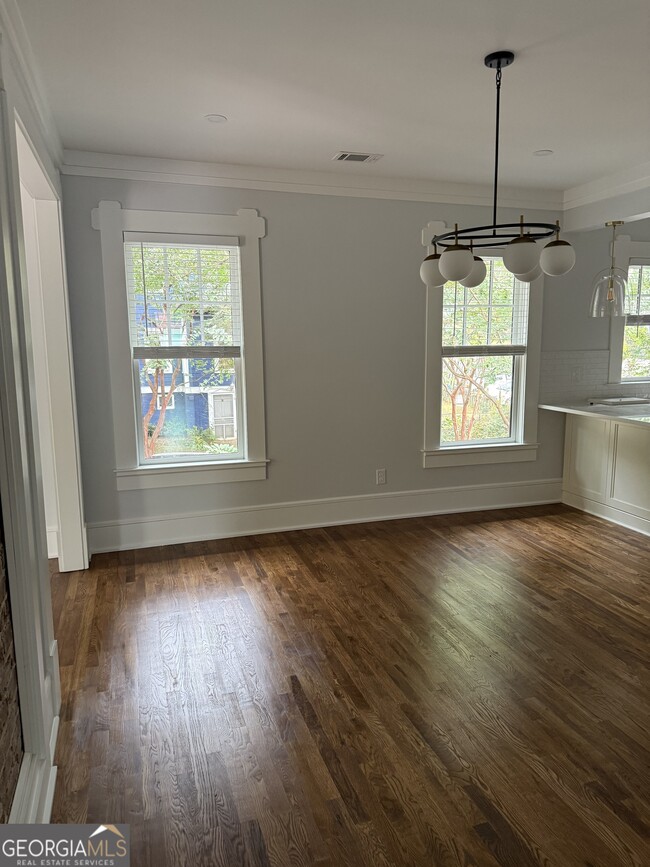 Photo - 797 St Charles Ave NE