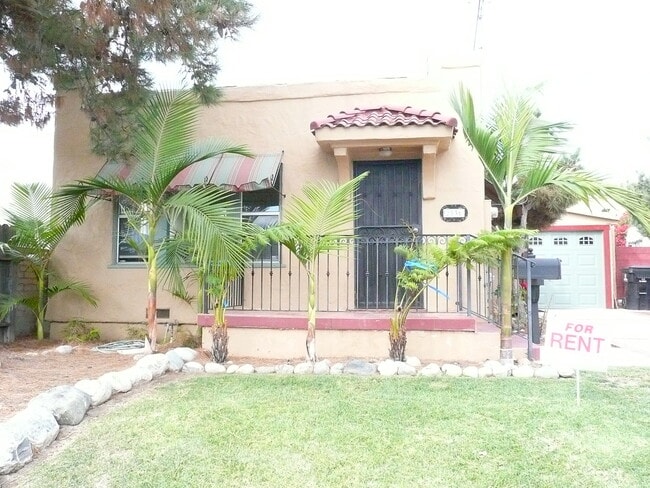 Photo - 2536 Dwight St