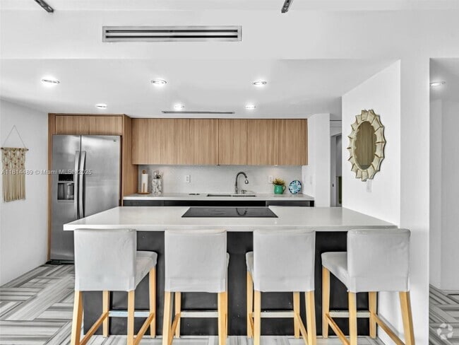 Building Photo - 1300 Alton Rd Unit 3C Rental