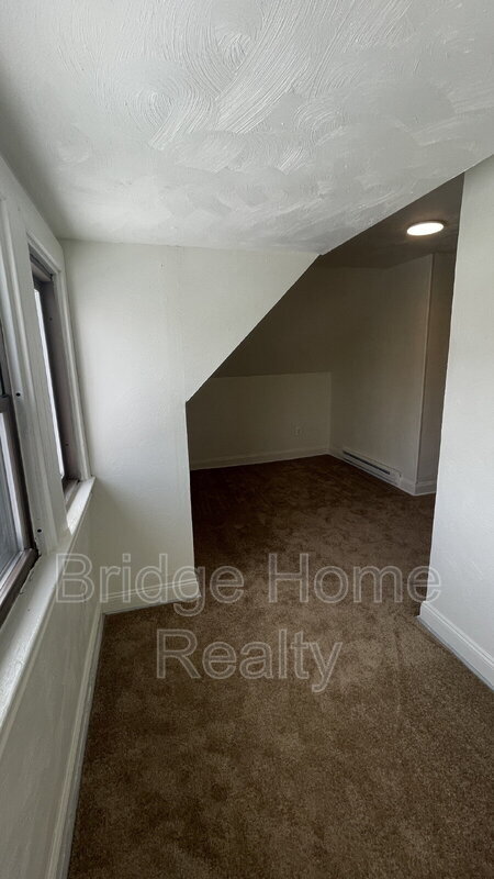 Photo - 319 N Balph Ave