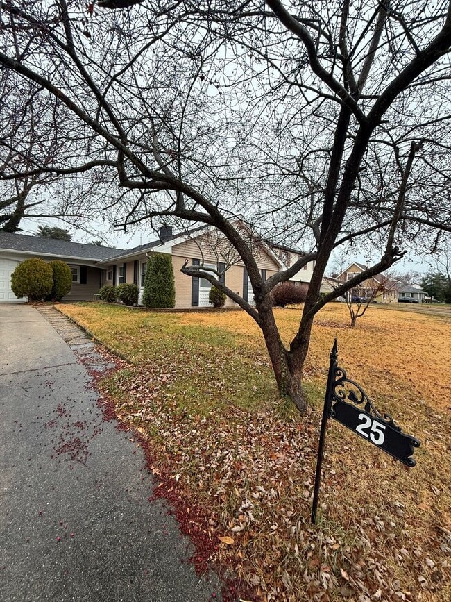 Photo - 25 Pembrook Ln