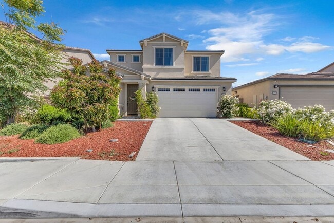 Spacious 5-Bedroom Home in Spencer’s Cross... - Spacious 5-Bedroom Home in Spencer’s Cross...