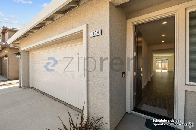 Building Photo - 1074 Osprey Dr Rental