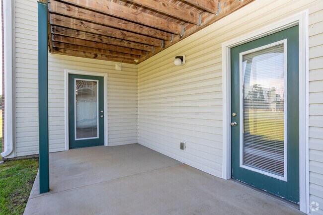 1BR, 1BA - 680SF - Patio