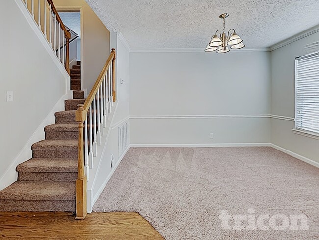 Photo - 429 Essex Park Cir