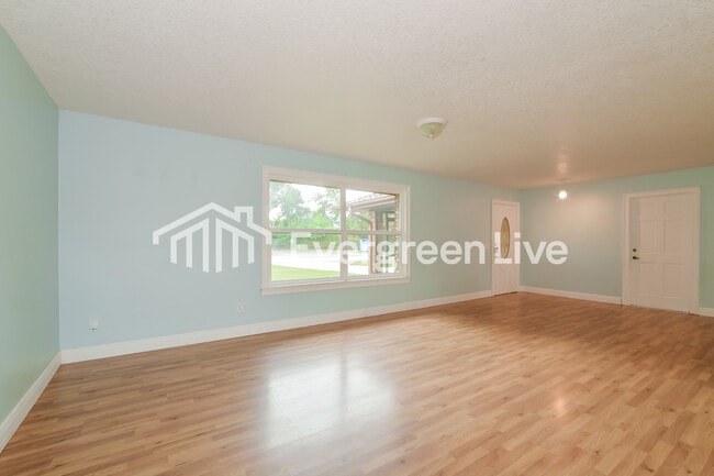 Photo - 936 Abigail Drive