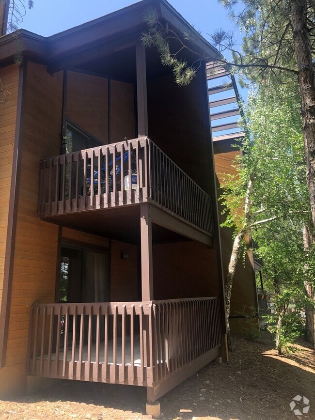 Building Photo - Red Pine One bedroom Condo