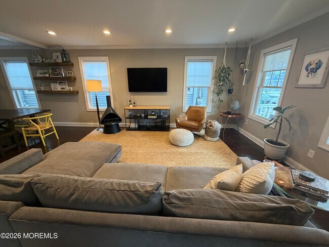 Photo - 510 Lareine Ave