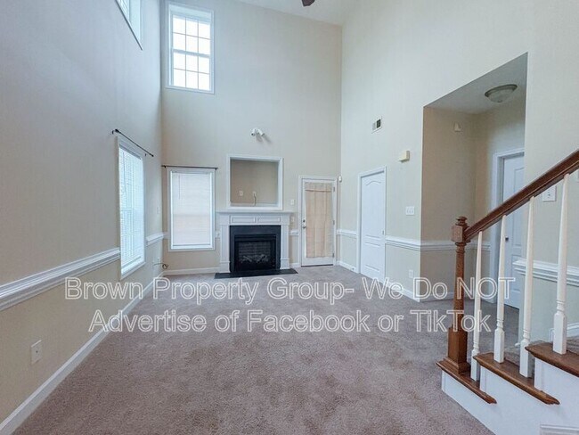 3071 Candlelight Dr