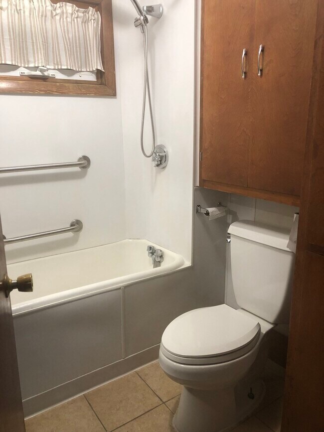 Photo - 24 Linden St Unit 3
