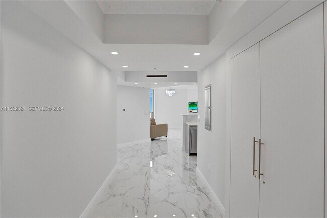 Photo - 16699 Collins Ave Unit 2209
