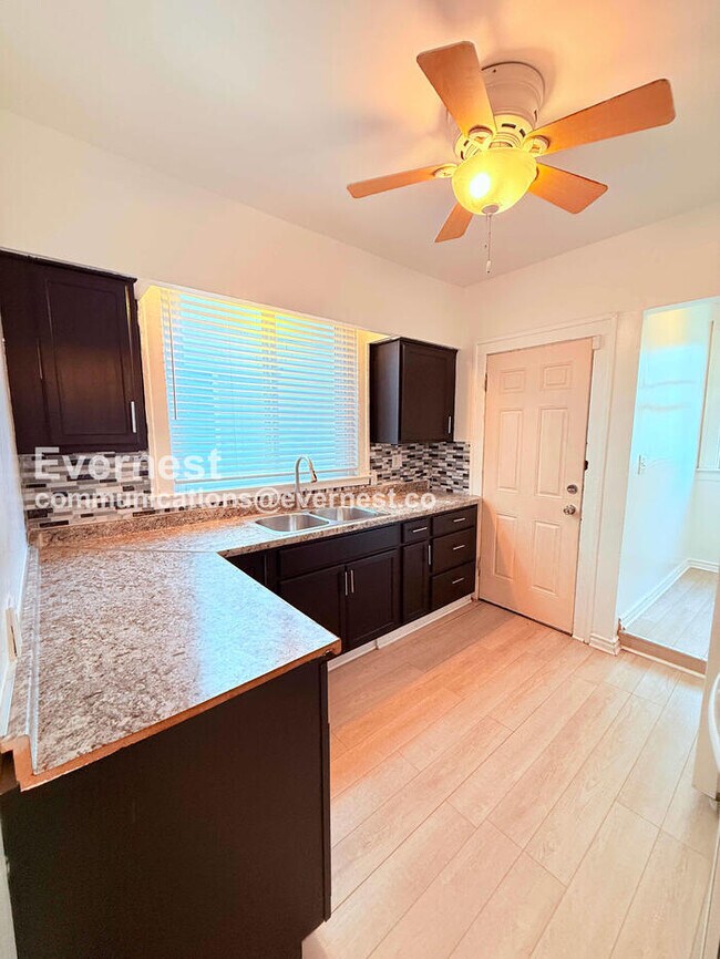 Photo - 4 Bed/2 Bath Home with Fenced Yard / Vouchers Accepted / Available Soon!