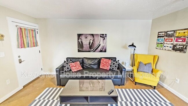 Photo - 1017 W Sherman St