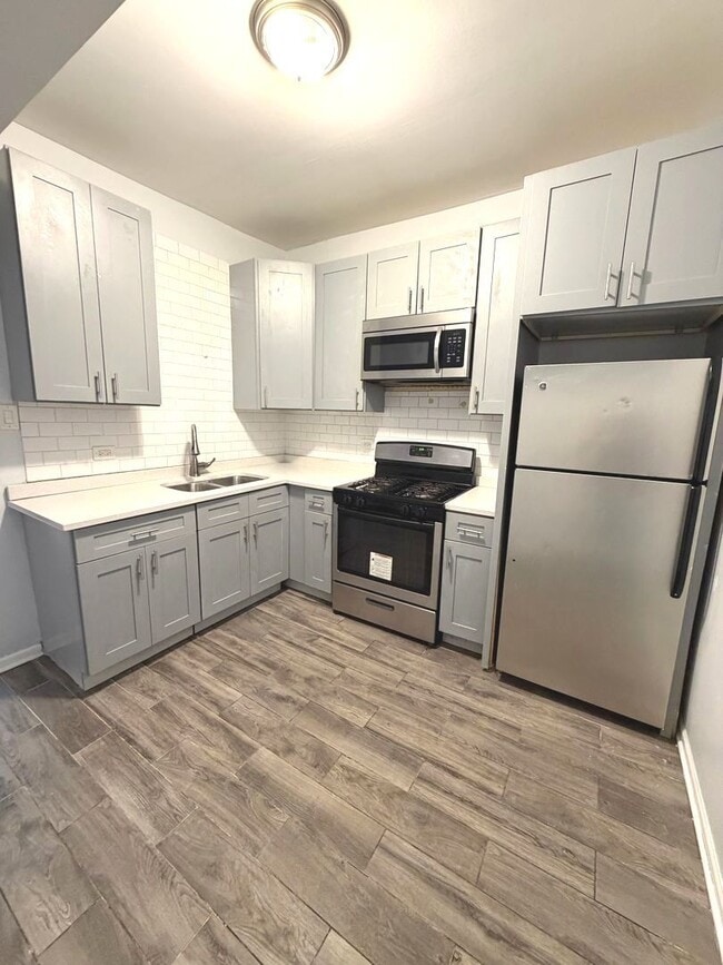 Photo - 7224 S St Lawrence Ave Unidad 2